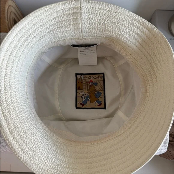 Authentic Hermès Calvi Bucket Hat - Blanc Cassé Cerf Lourd Leather (Deerskin)